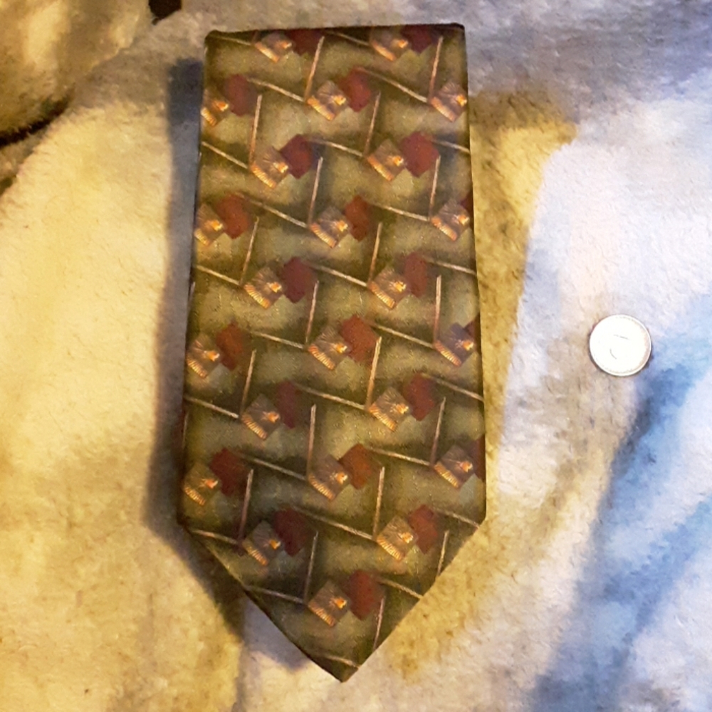 Croft & Barrow necktie all silk green geometric